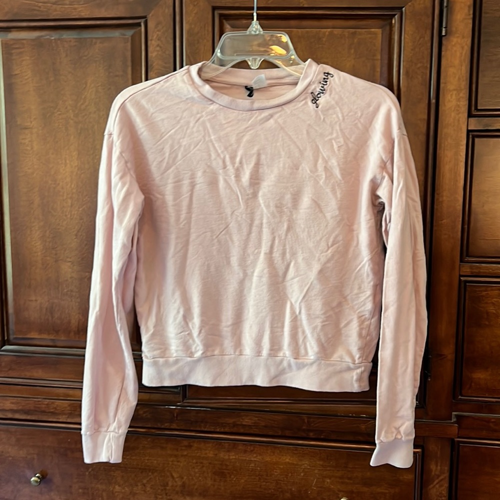 H&M Divided Light Pink Thin Sweatshirt Pullover